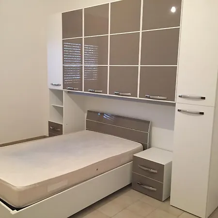 Casa Paola * 普尔萨诺